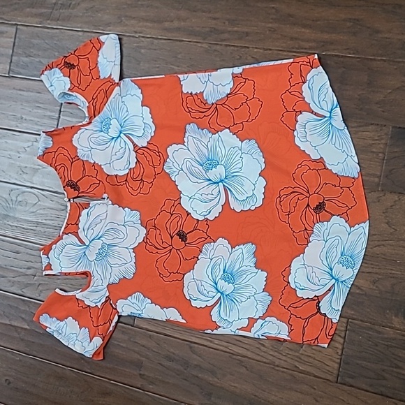 Chaus Reddish Orange Floral Cold Shoulder Blouse size Medium - Picture 2 of 8